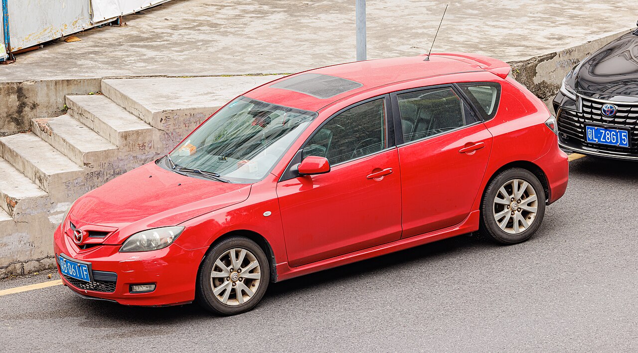 Mazda 3 4